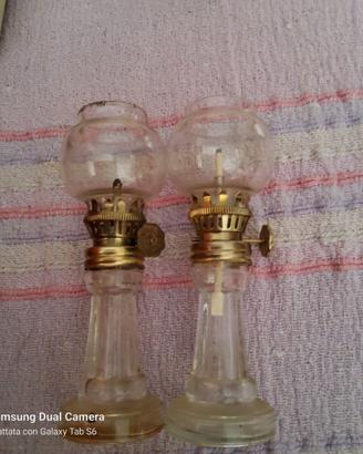 Due micro lampade ad olio una con stoppino usato