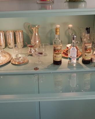 Credenza grandi dimensioni azzurra
