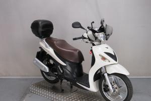 Suzuki SIXteen 150