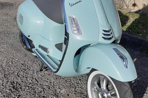 Vespa 300
