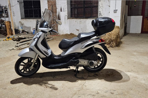 Scooter piaggio beverly 250