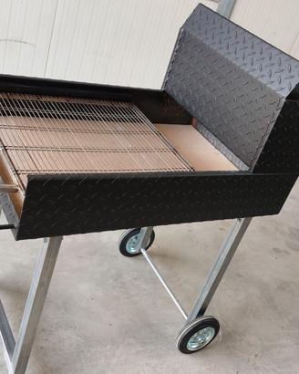 Barbecue artigianale in ferro