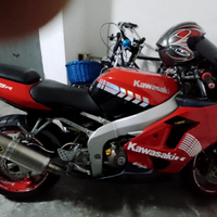 Kawasaki zx6R