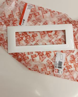 Placca per interruttore Ave 7 moduli