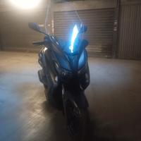 Yamaha  xmax 250 Momo design