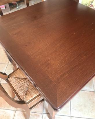 Tavolo in legno di Bassano con 4 sedie