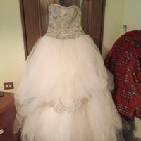 vestito da sposa stile principesco di Madaline Gar