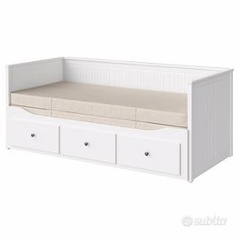 Letto ikea Hemnes