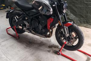 Naket TRIUMPH TRIDENT660 Depotenziata A2