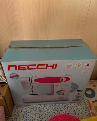 Macchina da cucire Necchi n82