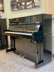 pianoforte verticale Bechstein 116