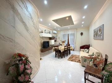 4 LOCALI A FICARAZZI