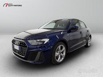 Audi A1 Sportback 30 1.0 tfsi Identity Black 116cv