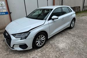 Audi A3 2,0 D 150cv aut Incidentata prezzo piu iva