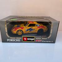 Porsche 911 Carrera 993 Racing 1:18 Bburago