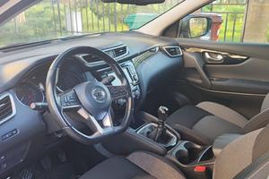 Nissan qasquai