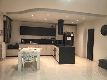 Appartamento ingresso indipendente a Moie