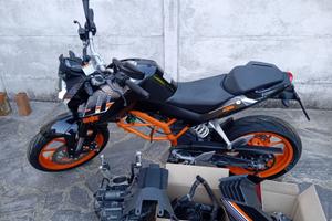 KTM Duke 390 12000 5/2015