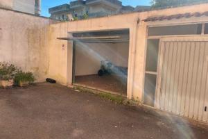 Box/ garage