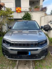 Jeep avenger elettrica perfetta in garanzia