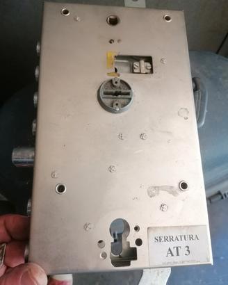 serratura per porta blindata 
