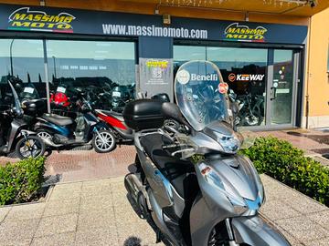 HONDA SH 300 i TUTTO INCLUSO ANCHE PASSAGGIO! MI