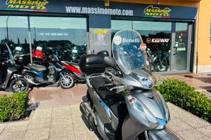 HONDA SH 300 i TUTTO INCLUSO ANCHE PASSAGGIO! MI