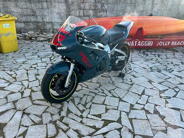 Yzf R6 pronto pista