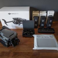 DJI Mavic 3 Pro Fly More Combo