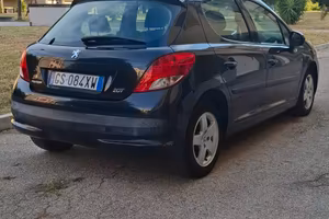Peugeot 207 1.4 HDi 70 Cv - Energie - Neopatentati