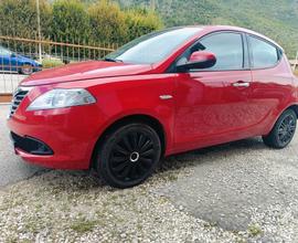 Lancia Ypsilon 1.2 69 CV 5 porte GPL Ecochic Silve