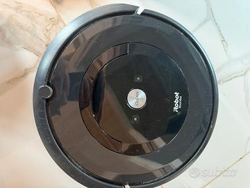 IRobot roomba (aspirapolvere)