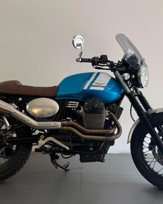 Moto Guzzi V7 II special