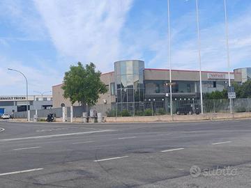 Immobile di 720 m² a Terni