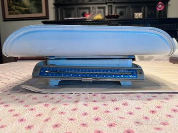 Bilancia meccanica pesabambambini vintage -arredo