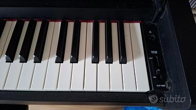 PIanoforte digitale Yamaha Clavinova CLP 685