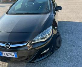 Opel astra 2014