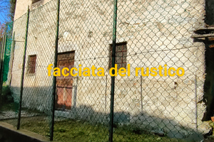 Rustico in pietra con soffitto a volta