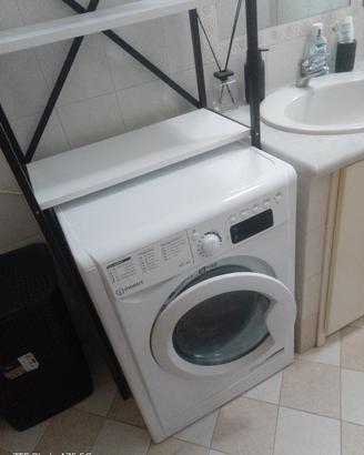 lavasciuga Indesit in garanzia con mobile scaffale