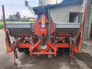 Seminatrice mais KUHN
