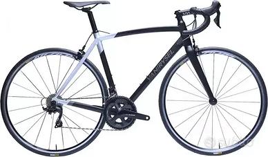 Bici da strada 900 Af Van Rysel cambio Shimano 105