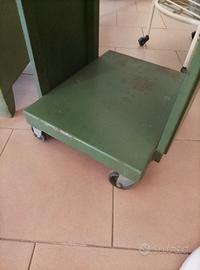 carrello porta atrezzi