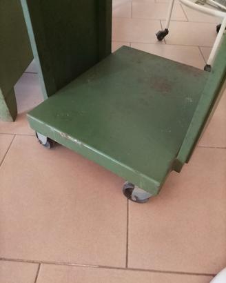 carrello porta atrezzi