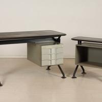 Scrivania e dattilo Arco di OLIVETTI - Studio BBPR