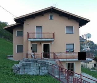 Immobile in asta di 268 m² con più di 5 locali a S