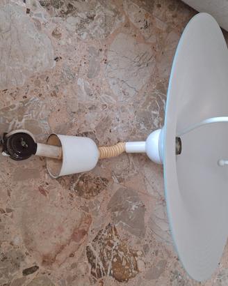 lampada a sospensione in vetro opalino