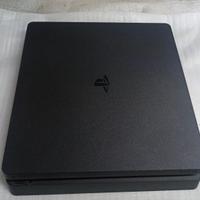 PS4 Slim 
