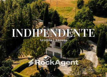 Casa indipendente di 156 m² con più di 5 locali e 