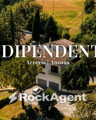 Casa indipendente di 156 m² con più di 5 locali e 
