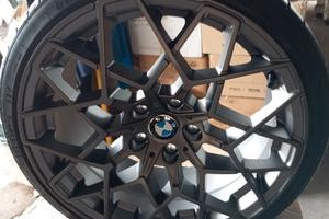 Cerchi in lega 19" BMW serie 3 con pneumatici